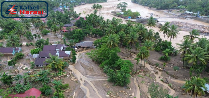Foto Udara Kawasan Elit Di Padang Luluh Lantak Diterjang Banjir Bandang